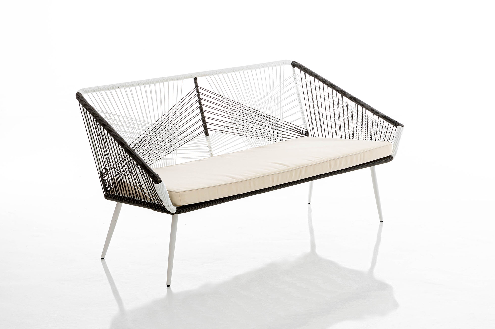 Roberto Rattan 2-Seater Outdoor Sofa - Image 6