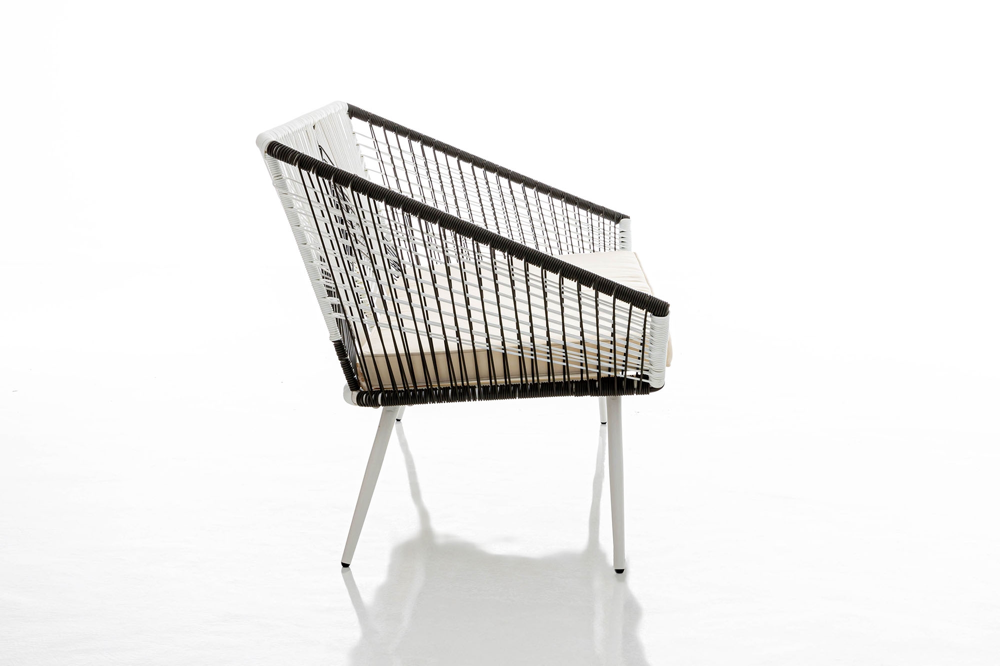 Roberto Rattan 2-Seater Outdoor Sofa - Image 5